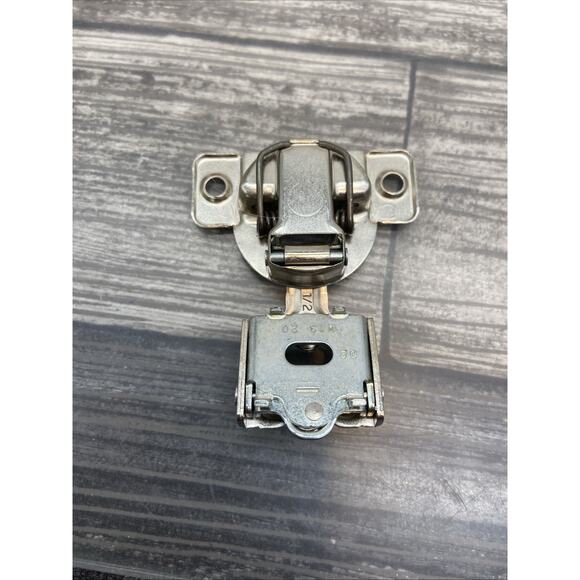 Brainerd 2-Pack 1/2-in Nickel Plated Soft Close Concealed Cabinet Hinge Lot Of 2 - Picture 3 of 16